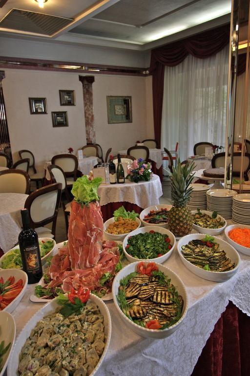 Vienna Ostenda E Ristorante Il Danubio 4*