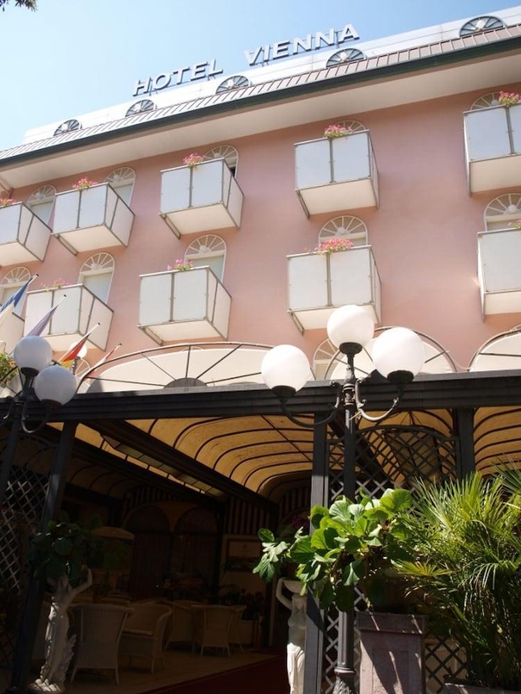 Vienna Ostenda E Ristorante Il Danubio Hotel