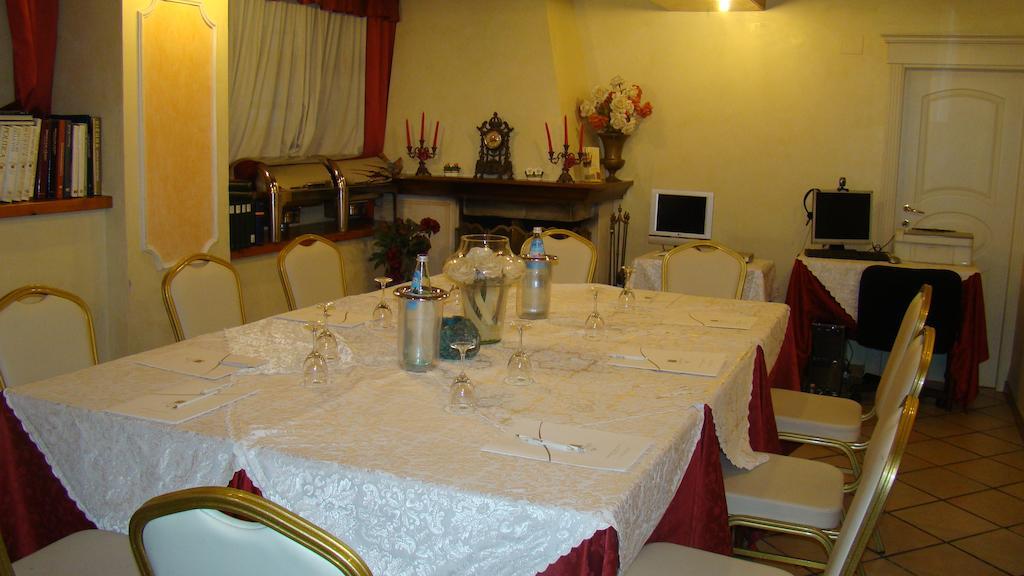 Hotel Vienna Ostenda E Ristorante Il Danubio 4*
