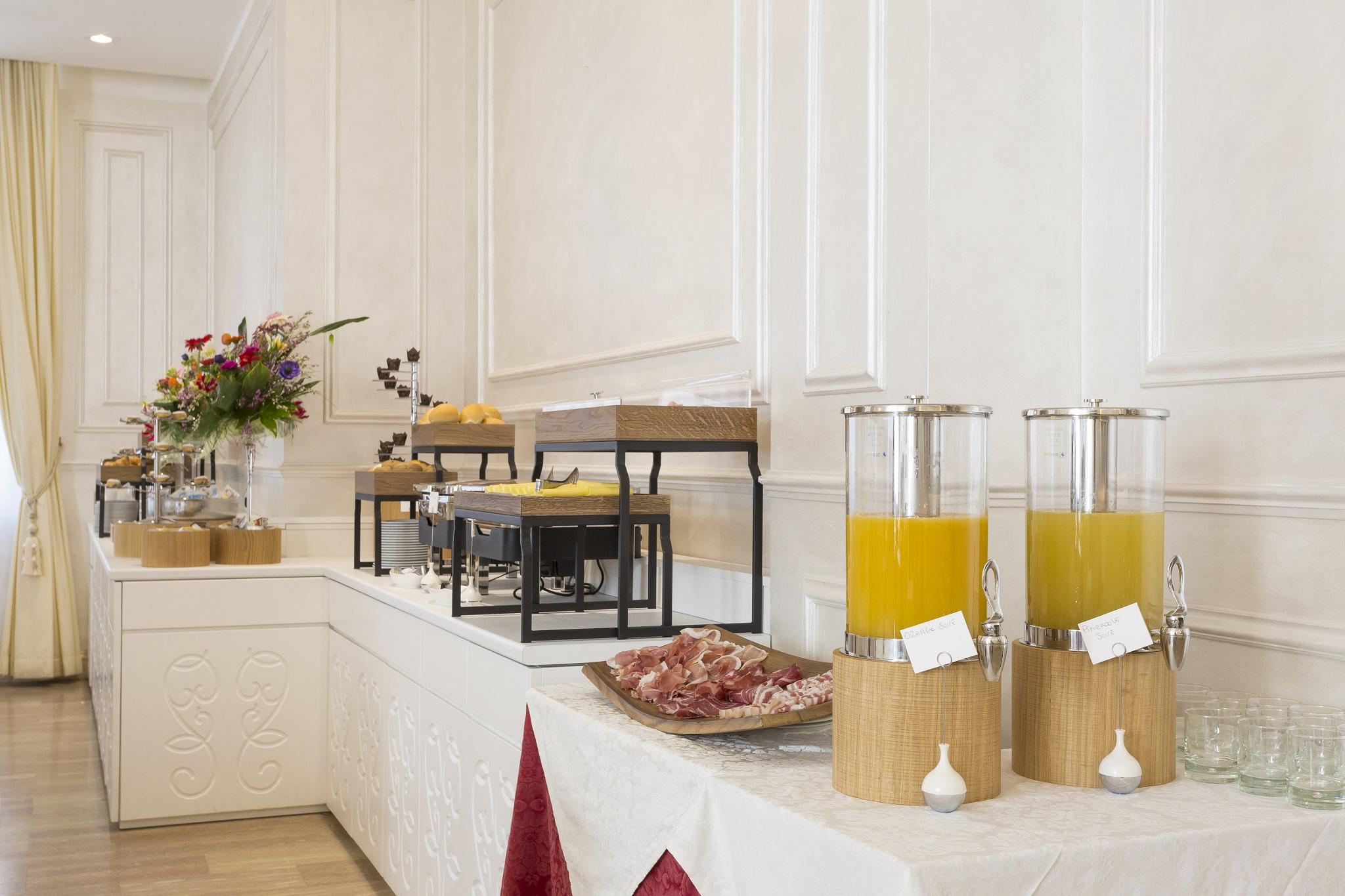 Hotel Vienna Ostenda E Ristorante Il Danubio