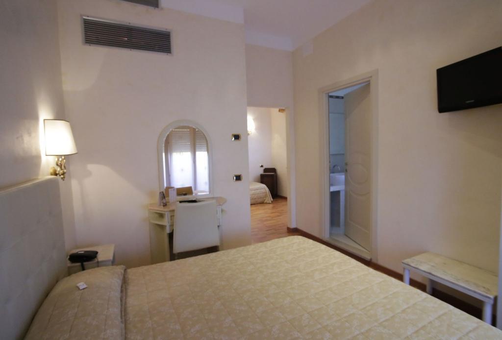 Vienna Ostenda E Ristorante Il Danubio 4*