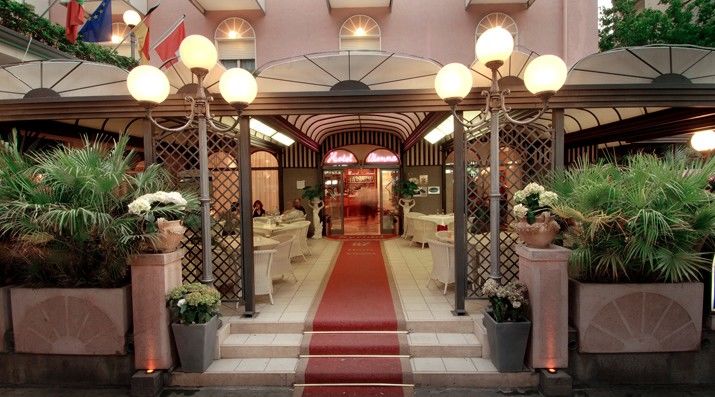 Vienna Ostenda E Ristorante Il Danubio Hotel 4*