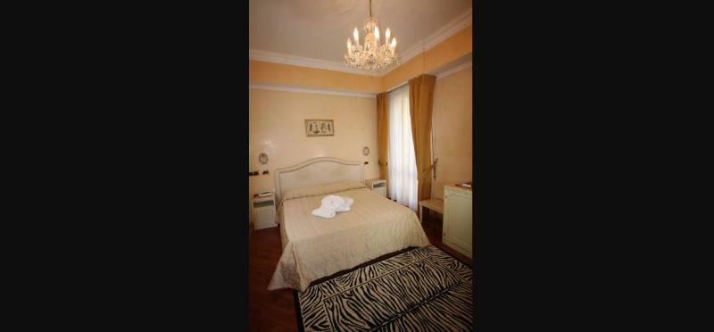 Vienna Ostenda E Ristorante Il Danubio 4*